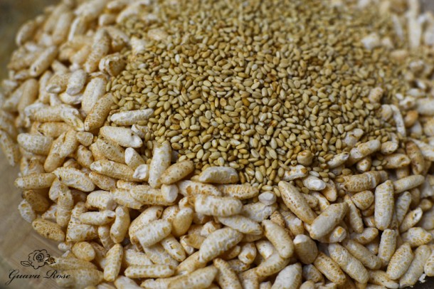 Puffed brown rice and sesame seeds