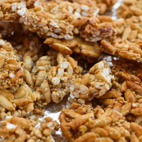 Sesame Ginger Puffed Rice Crunch