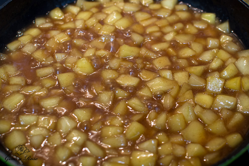 Apple pie filling thickening in pan