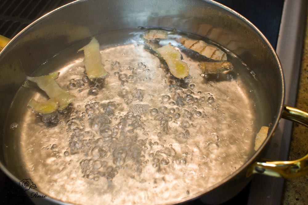Water boiling with ginger skin