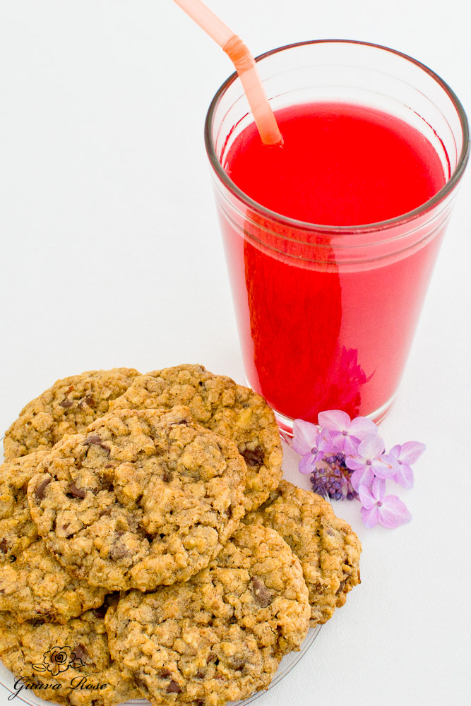 5 spice walnut date choc chip cookies & tangerine hibiscus tea juice in glass w/straw